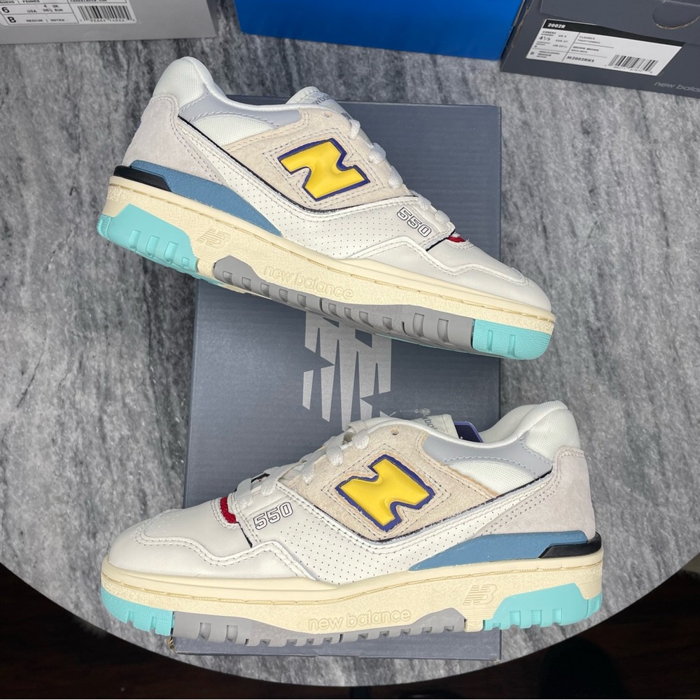 New Balance 550 - sz 4.5 men/6 women
